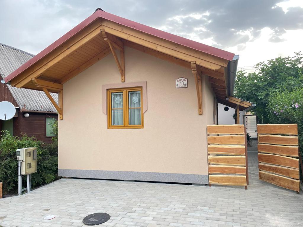 Ibolya Apartman Csisztapuszta Exteriör bild