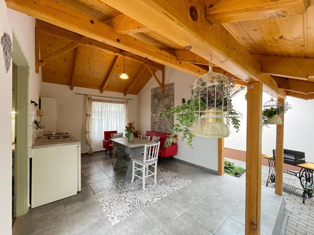 Ibolya Apartman Csisztapuszta Exteriör bild
