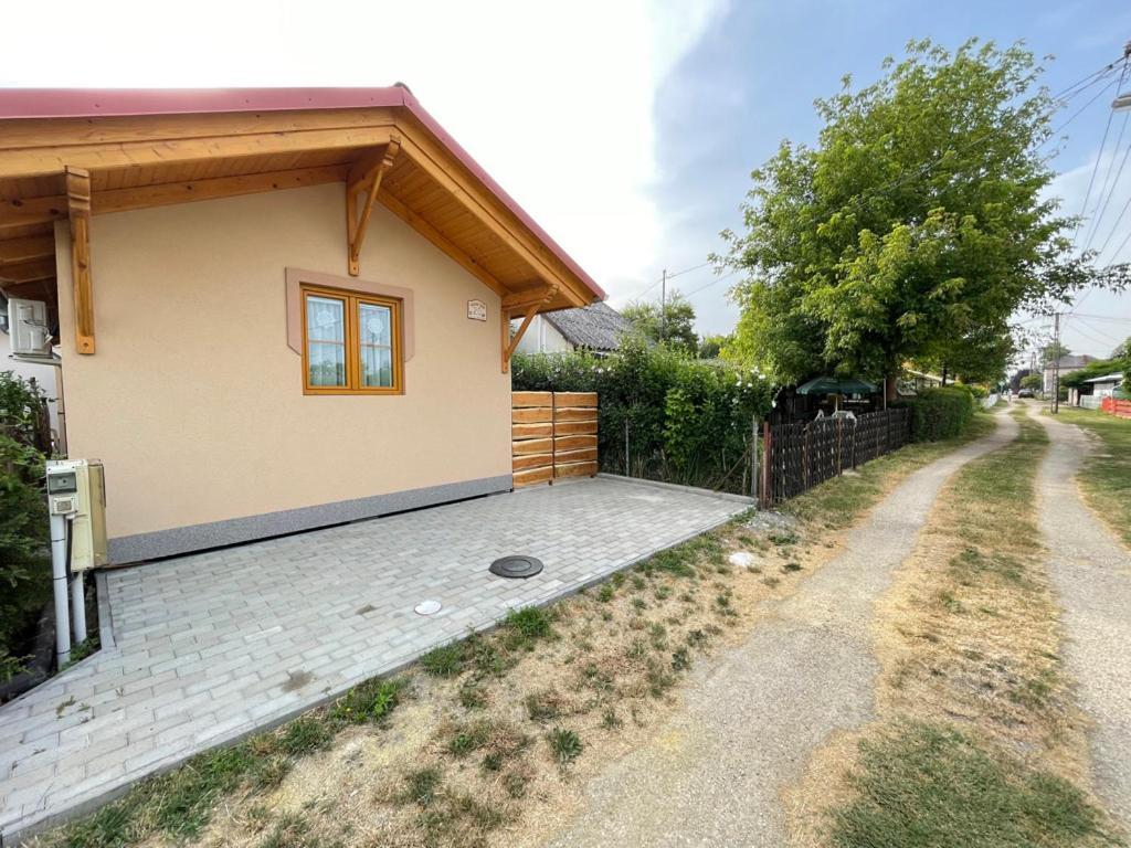 Ibolya Apartman Csisztapuszta Exteriör bild